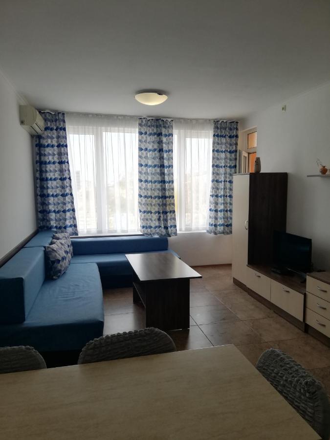Apartamenti Zhelezovi Pomorie Bagian luar foto